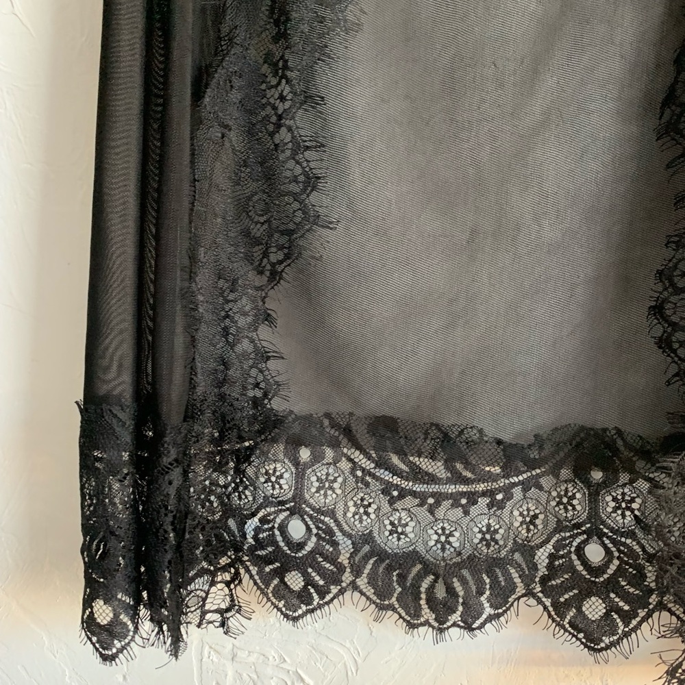Pre loved - Picture 2 of 4